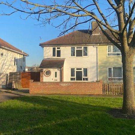 Modern 3 Bedroom Houseケンブリッジ エクステリア 写真