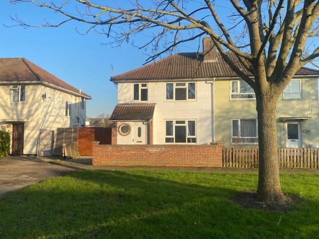 Modern 3 Bedroom Houseケンブリッジ エクステリア 写真